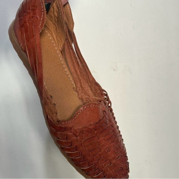 Huaraches - Picture 2 of 3